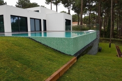 Piscina na Herdade da Aroeira