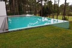 Piscina na Herdade da Aroeira